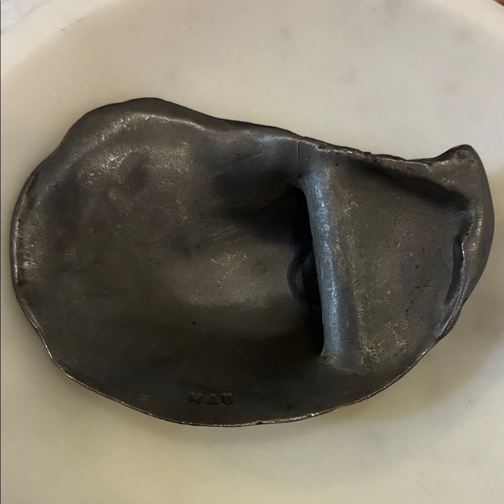 Mau-House Oyster Bottle Opener - Picture 2 of 4